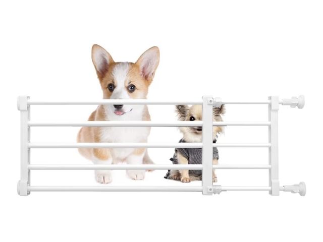 Lot 96-180727 - Small Dog Gate
New. Actual item may vary slightly from stock photo