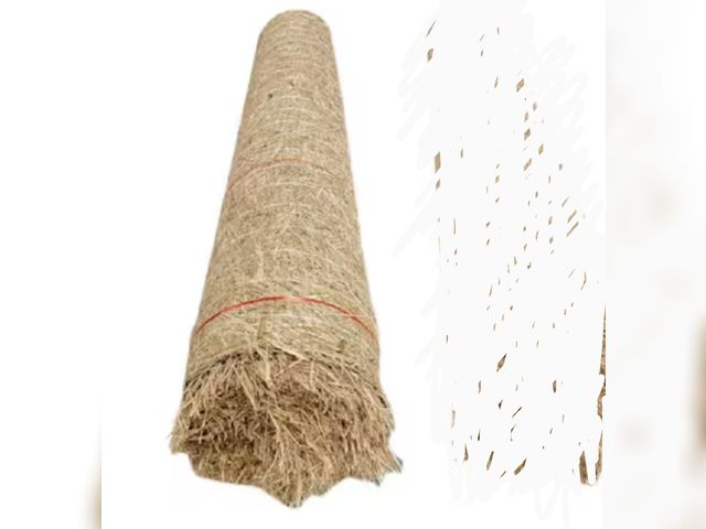 Lot 96-162704 - Wellco 
4 ft. x 50 ft. Straw Landscape Erosion Control Blanket new