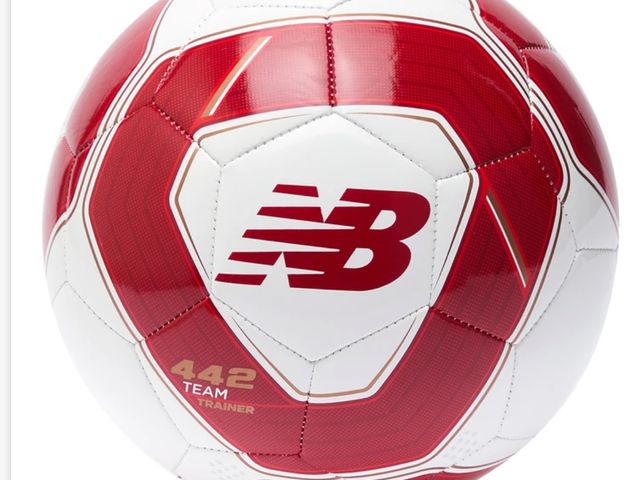 Lot 96-173689 - New Balance Team Trainer Soccer Balls

New