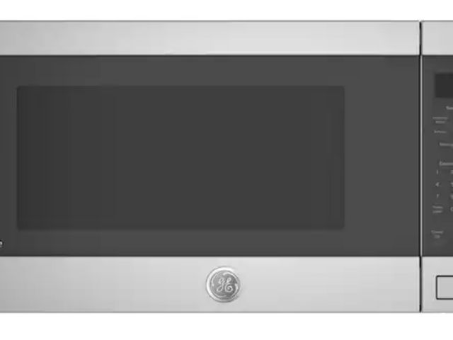 Lot 96-212116 - GE
Profile 2.2 cu. ft. 1100-Watt Countertop Microwave in Stainless Steel with Built -In Sensor
New 
...
