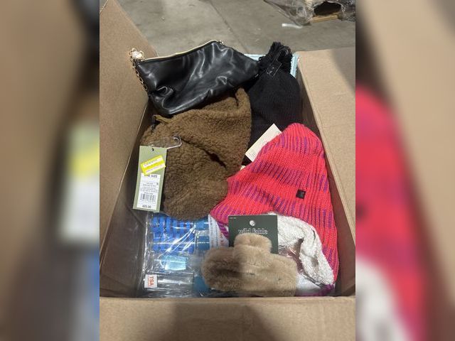 Lot 96-164778 - Miscellaneous box of Target items
Box of mostly new item