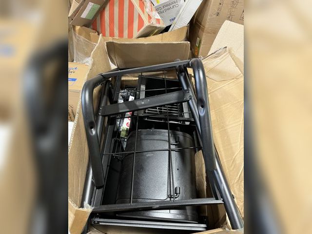 Lot 96-167285 - Nexgrill 29 in. Barrel Offset Charcoal Smoker and Grill in Black MSRP $199 Unused