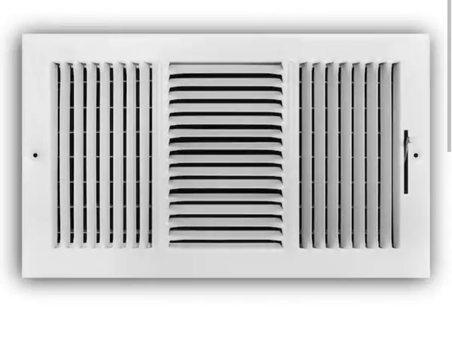 Lot 96-227689 - Bundle of 4 Everbilt 14 in. x 8 in. 3-Way Steel Wall/Ceiling Register in White New