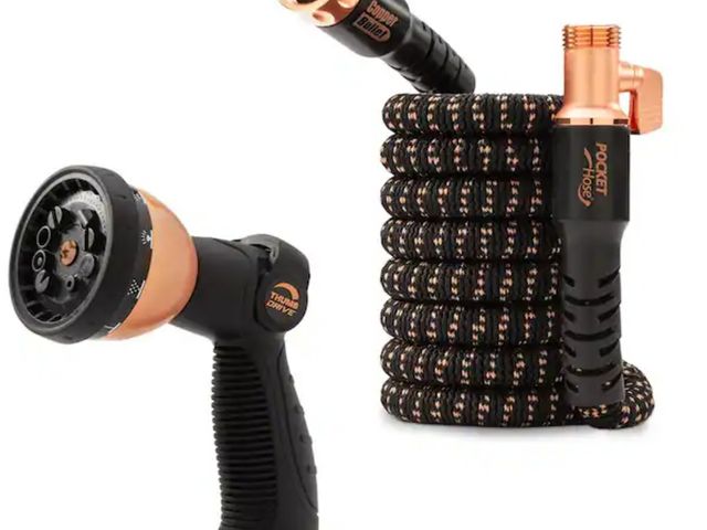 Lot 96-162438 - Pocket Hose
Copper Bullet 3/4 in. x 25 ft. Expandable Garden Hose with Spray Nozzle
New
