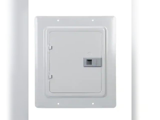 Lot 96-174445 - Siemens
EQ 125 Amp 8-Space 16-Circuit Main Lug Flush Mount Indoor Load Center
New