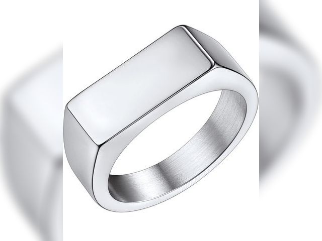 Lot 96-191180 - Bestyle Stainless Steel Signet Ring for Men Women in Gold/Black/Silver/Vintage Gray Tone, Chunky Thi...