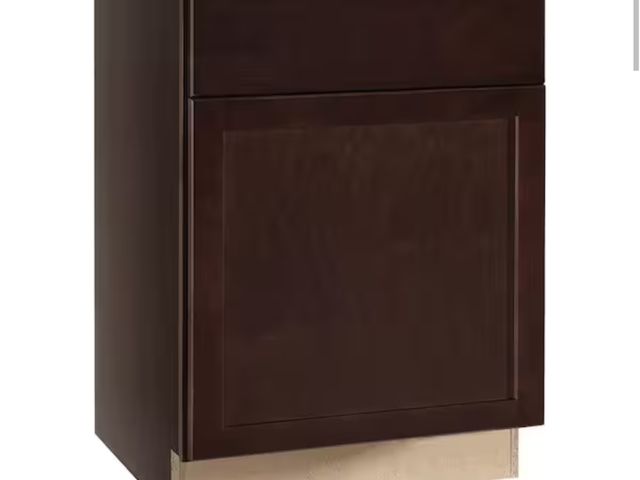 Lot 96-173614 - Hampton Bay
Shaker 24 in. W x 24 in. D x 34.5 in. H Assembled Base Kitchen Cabinet in Java with Ball...