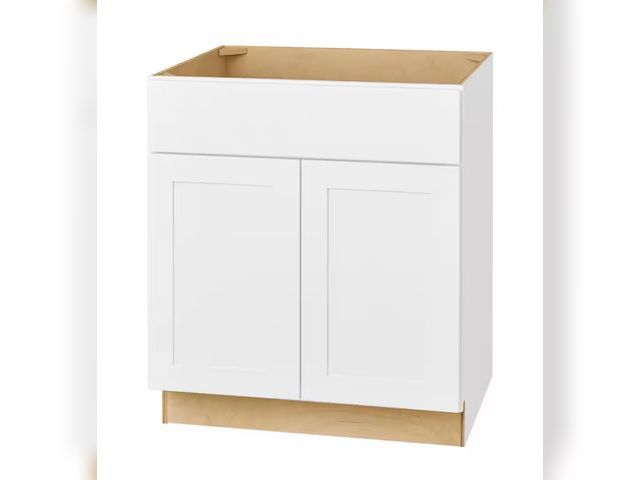 Lot 96-161491 - Hampton Bay
Avondale 30 in. W x 24 in. D x 34.5 in. H Ready to Assemble Plywood Shaker Sink Base Kit...
