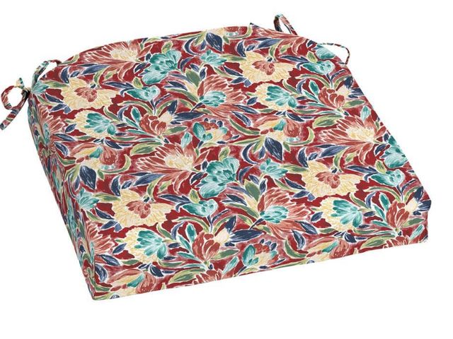 Lot 96-165940 - Hampton Bay 20 in. W x 20 in. D Universal Outdoor Seat Pad in Chili Floral

New