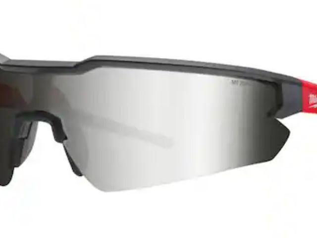 Lot 96-179817 - Milwaukee
Safety Glasses with Mirror Anti-Scratch Lenses
New