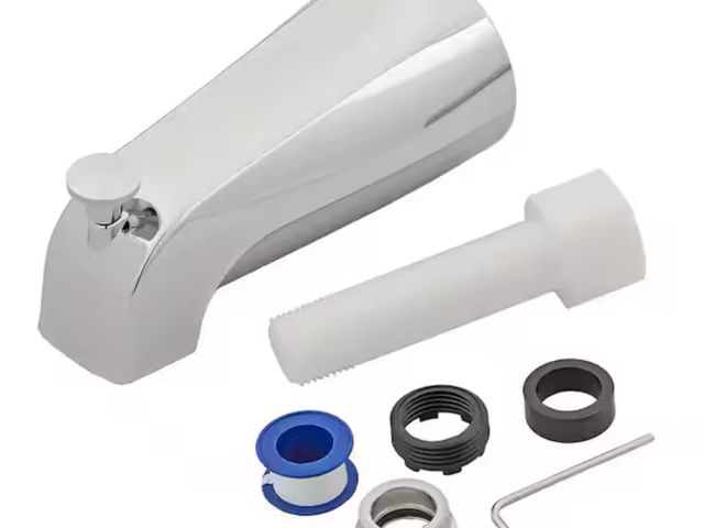 Lot 96-162844 - Everbilt
Tub Spout with Diverter, Chrome

Used