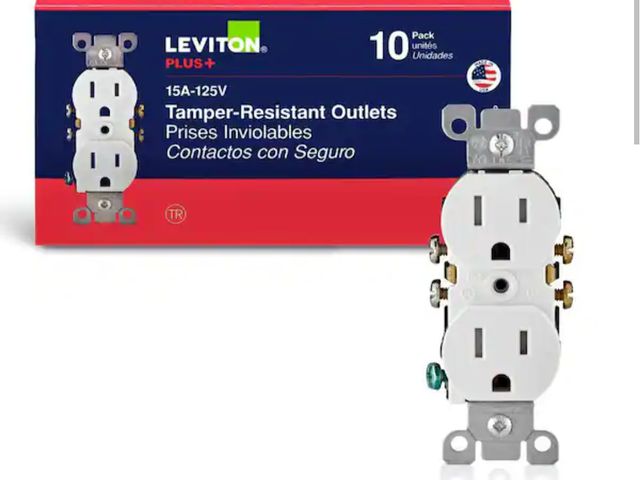 Lot 96-165357 - Leviton 15 Amp 125 V Tamper Resistant Duplex Outlet/Receptacle, White (10-Pack) T5320-WMP new