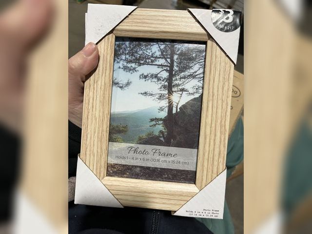 Lot 96-201509 - 4 Pack 4x6” Picture Frames New