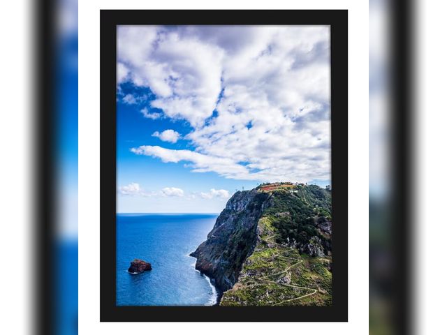 Lot 96-177748 - 17x21 Black Picture Frame, Wall Mounting Horizontally or Vertically, Decoration for Photos, Painting...