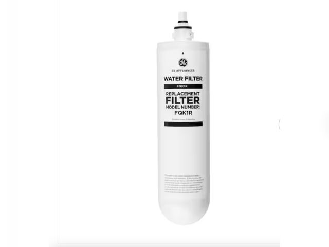 Lot 96-174055 - GE 
Under Sink Replacement Filter fqk1r New