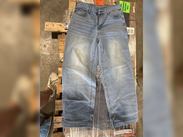 Lot 96-233111 - Women's Dark denim blue Straight High Jeans Size M  New