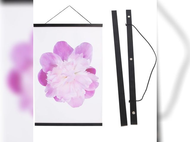 Lot 96-179562 - Aynoo Magnetic Poster Hanger Frame, 24x36 24x18 24x28 24x30 Picture Frame Hanger, 24 Inch Magnetic H...