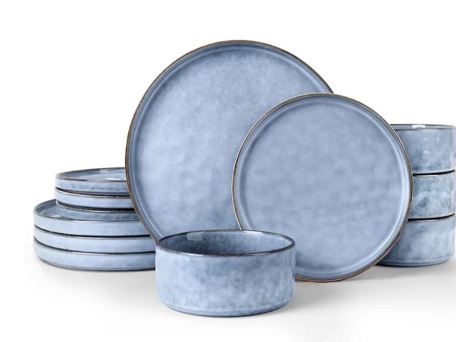 Lot 96-175760 - LIANYU Dinnerware Dish Sets for 4, 12 Piece Stoneware Plates and Bowls, Kitchen Dinner Set for Desse...