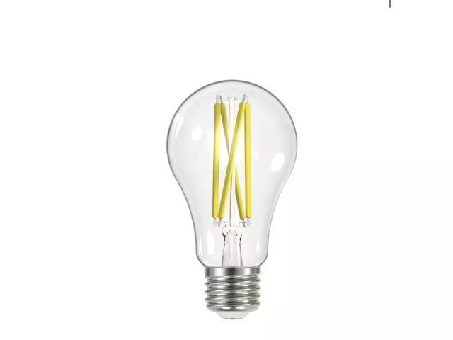 Lot 96-167307 - 100-Watt Equivalent A19 Dimmable Clear Glass Filament LED Light Bulb Bright White (4-Pack)
New