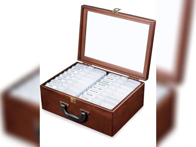 Lot 96-170505 - Photo Storage Box 4" x 6", 16 Inner Extra Large Organizer Acid-Free Photo Keeper Storage Case, Woode...