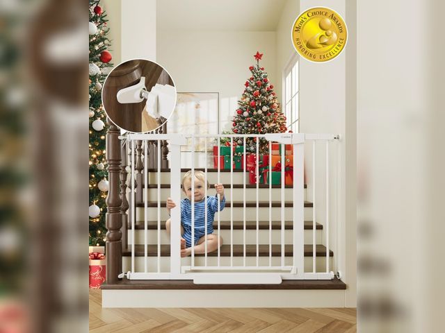 Lot 96-188057 - Cumbor 29.2-43" Baby Gate for Stairs, Toddler Safety Essentials for The House, Auto Close Dog Gate f...