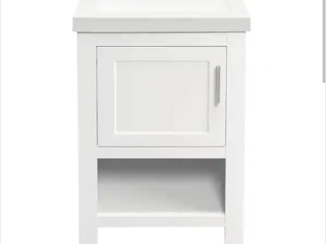 Lot 96-183079 - Glacier Bay Spa 18.5 in. W x 16.25 in. D x 33.75 in. H Single Sink Bath Vanity in White with White C...