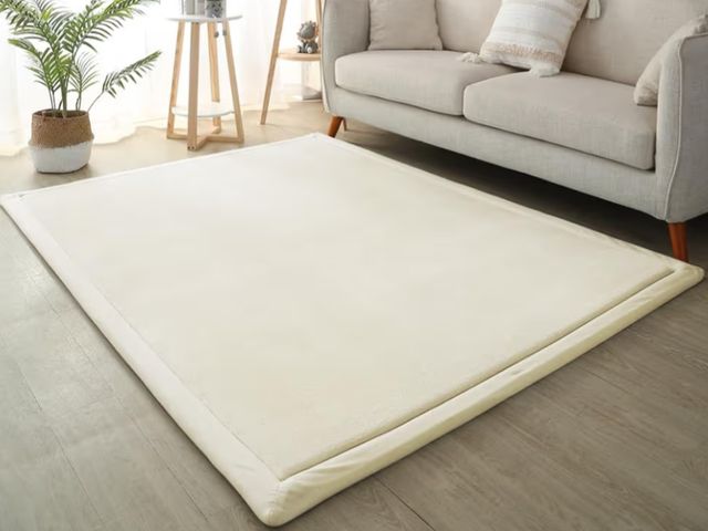 Lot 96-188041 - Loartee Coral Velvet Crawling Rug (Beige) for Toddler Children Play Area Rug Yoga Mat Exercise Pad C...