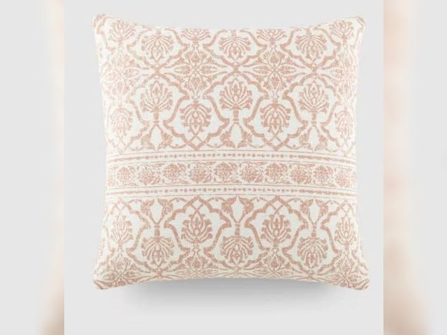 Lot 96-163813 - Becky Cameron Antique Floral Rose Elegant Patterns Cotton 20 in. x 20 in. Decor Throw Pillow
New