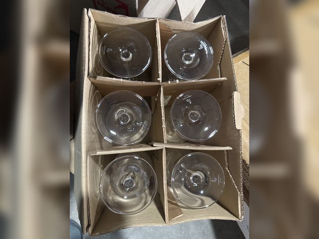 Lot 96-190736 - ZWIESEL GLAS Pure Bordeaux Red Wine Glass (Set of 6), Bordeaux Glasses for Red Wine, Dishwasher-Safe...