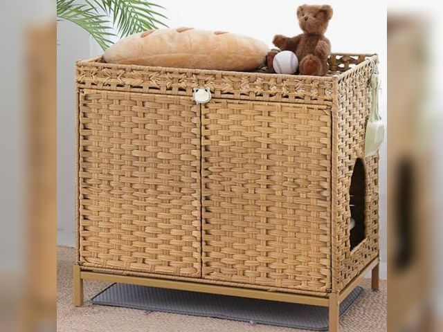 Lot 96-179585 - KUREEISE Cat Litter Box Enclosure; Cat Litter Box Enclosure Furniture with Cat Litter Mat;Handwoven ...