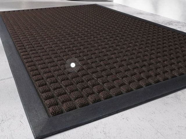 Lot 96-233261 - SIXHOME Outdoor Mat Non Slip Doormat (guessing) 17"x30" Front Door Mat Outside Absorbent Rubber Welc...