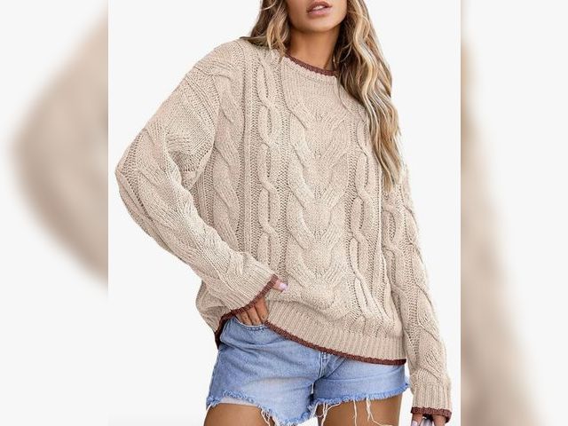 Lot 96-166518 - Women’s Cable Knit Sweater Size Medium
New