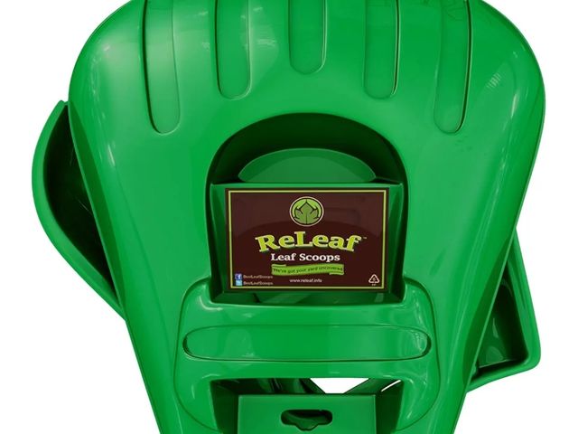 Lot 96-166726 - GARDEASE ReLeaf Leaf Scoops: Ergonomic, Large Hand Held Rakes for Fast Leaf &amp; Lawn Grass Removal...