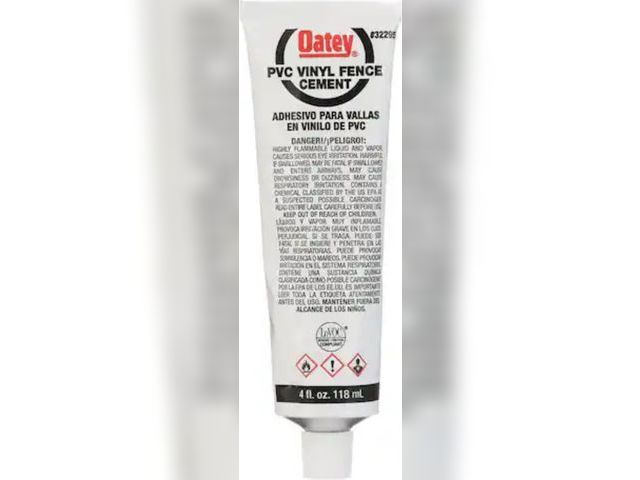 Lot 96-150103 - Lot of 12 4 oz. White PVC Vinyl Fence Cement

New