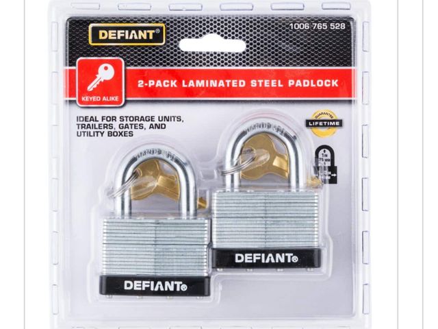 Lot 96-162909 - Defiant 44 mm 1 in. 2-Pack Laminated Steel Shackle Keyed Padlocks (Includes 2 Keys) New