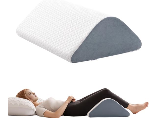 Lot 96-188013 - Knee Wedge Pillow 8'' for Post-Surgery Recovery - Leg Elevation Support for Sleep Position, Alleviat...