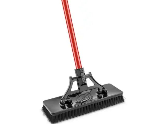 Lot 96-166351 - Libman
13.5 in. High Power Extra-Large Heavy-Duty Floor Scrub Brush with Swiveling Head and Steel Ha...