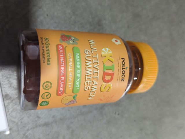 Lot 96-200854 - Pollock Kids Multivitamin Gummies. Bottle of 60 Exp 10/26