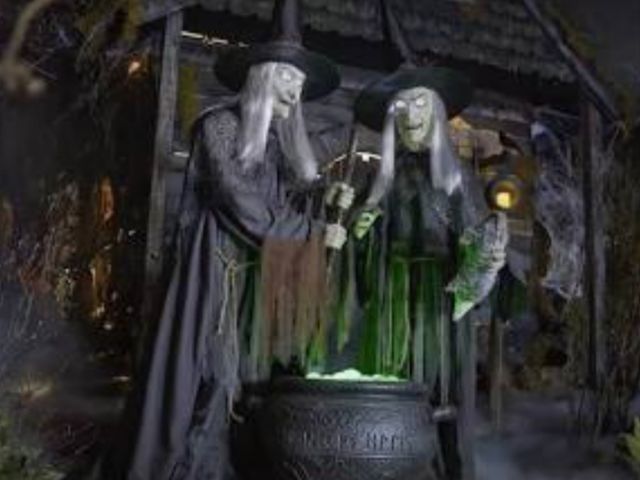 Lot 96-183170 - Home Accents Holiday 6.5ft Gruesome Grounds Animated LED Witches Scene
Open box 
appears Unused 
Uns...