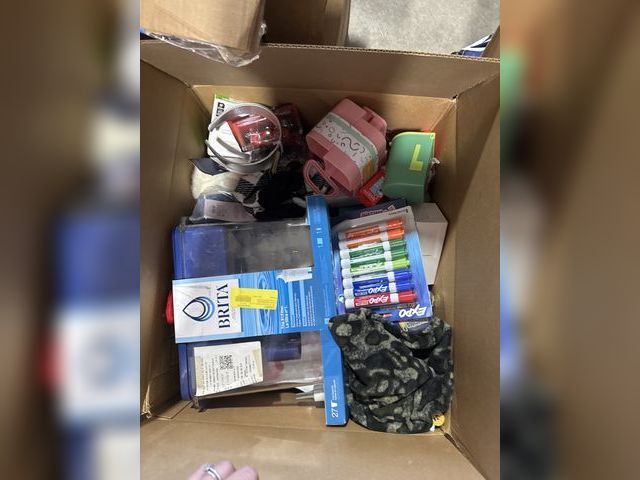 Lot 96-173592 - Mixed Box of Miscellaneous Items