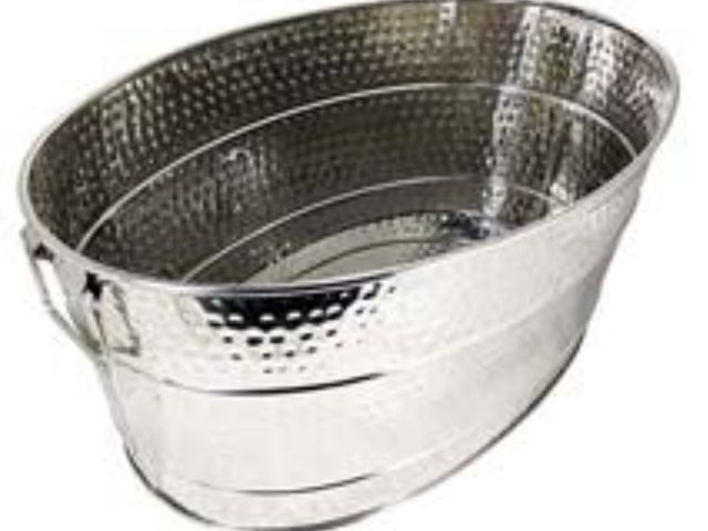 Lot 96-187424 - Beverage Tub 
Exact size Unknown 
Appears Lightly Used