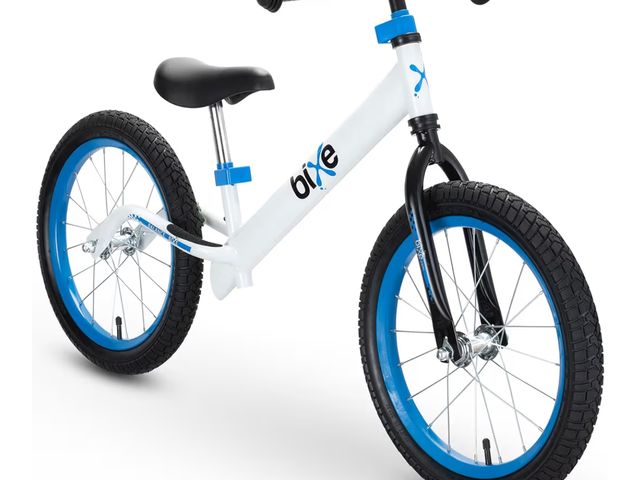 Lot 96-179107 - Balance Bike: for Big Kids Aged 4, 5, 6, 7, 8 and 9 Years Old - No Pedal Sport Training Bicycle | 16...