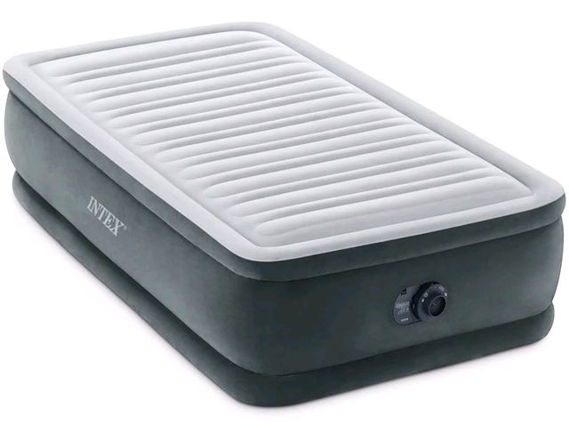 Lot 96-233027 - Intex - Dura-Beam Plus Series Elevated Airbed With IP, Twin New