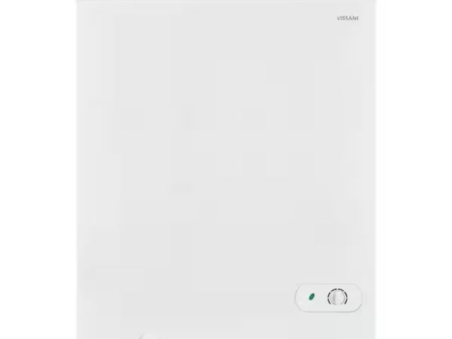 Lot 96-181923 - Vissani
5.0 cu. ft. Manual Defrost Chest Freezer with LED Light in White Garage Ready
unused box dam...