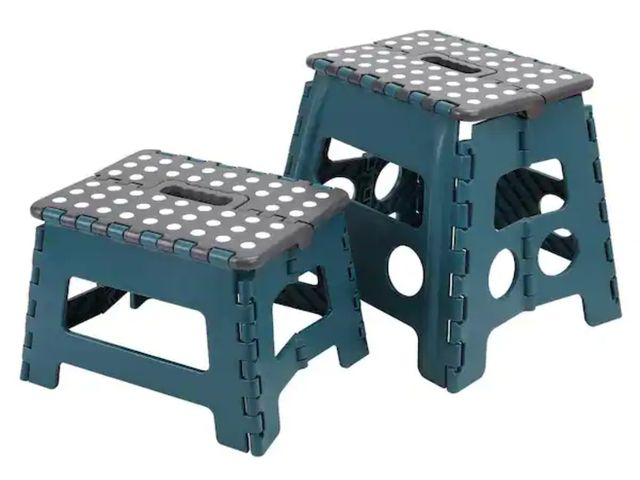 Lot 96-162088 - Anvil
2PK ANVIL 8.5 IN. &amp; 12.5 IN. FOLDING STEP STOOLS
New