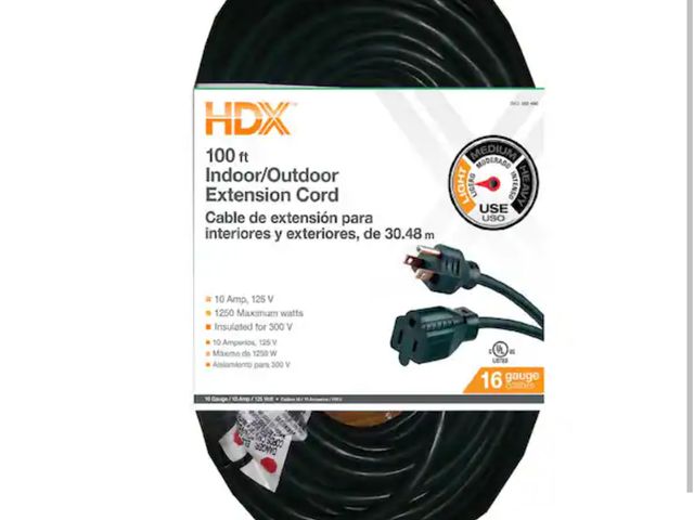 Lot 96-195711 - HDX 100 ft. 16/3 Indoor/Outdoor Extension Cord, Green New