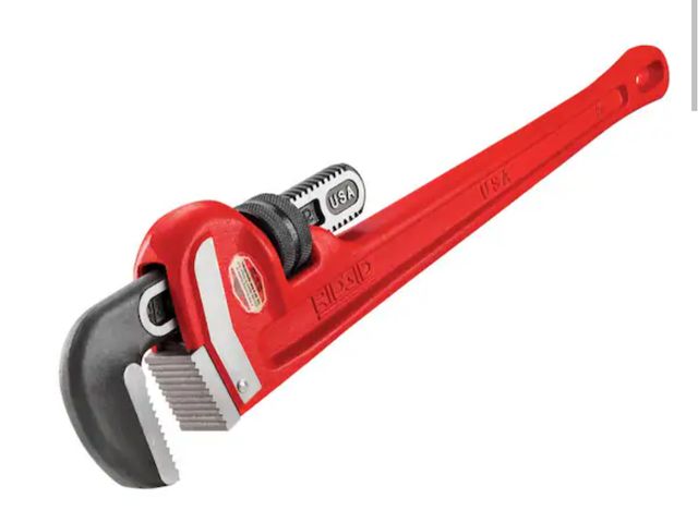Lot 96-165126 - RIDGID 24 in. Straight Pipe Wrench for Heavy-Duty Plumbing, Sturdy Plumbing Pipe Tool with Self Clea...