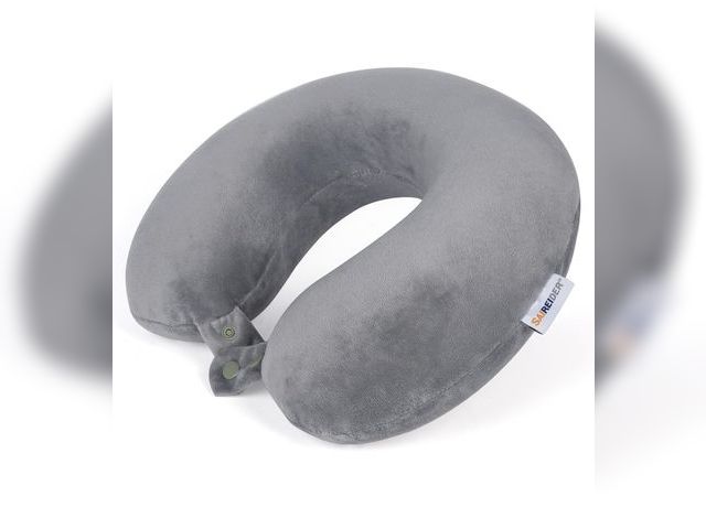 Lot 96-195062 - Traveling Neck Pillow with carrying sack, may vary from stock photo, New