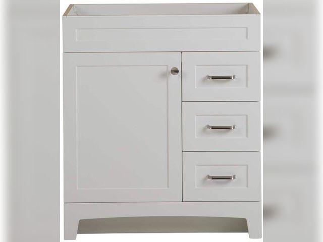 Lot 96-162385 - Home Decorators
Collection
Thornbriar 30 in. W x 22 in. D x 34 in. H Right Side Drawers Vanity Cabin...