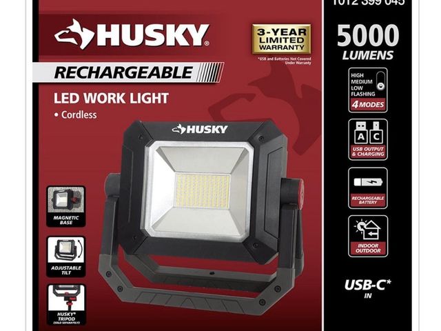 Lot 96-227733 - Husky 5000 Lumens LED Rechargeable Work Light New
